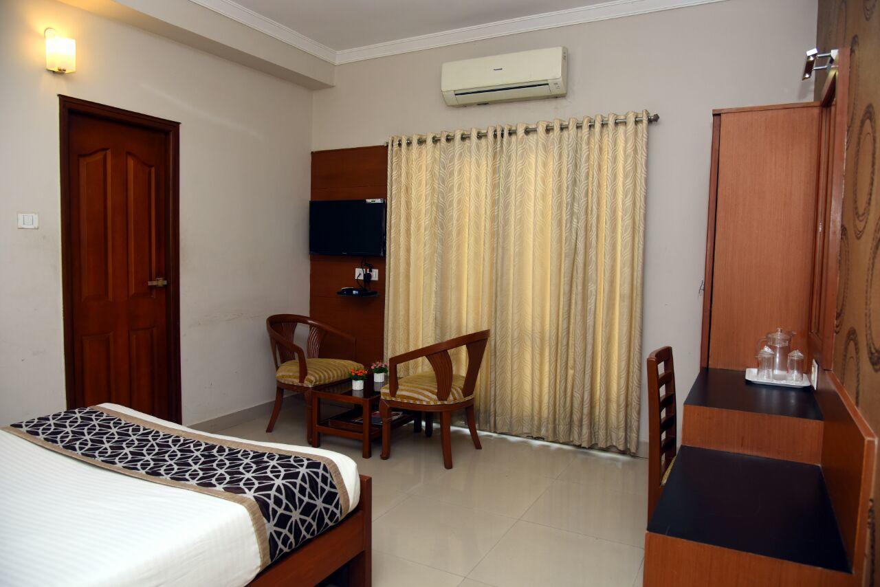 Hotel Pearl International Chennai Esterno foto