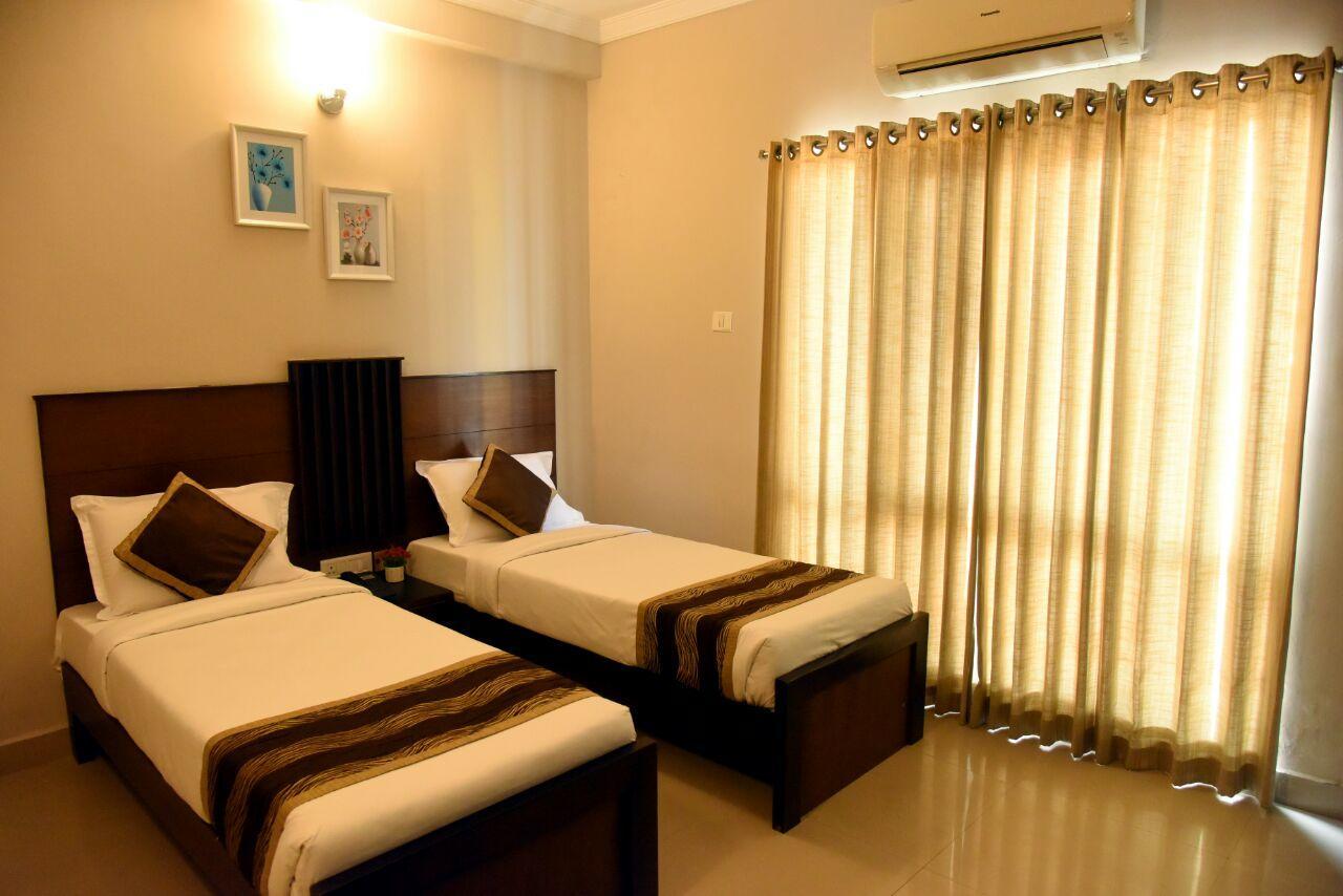Hotel Pearl International Chennai Esterno foto